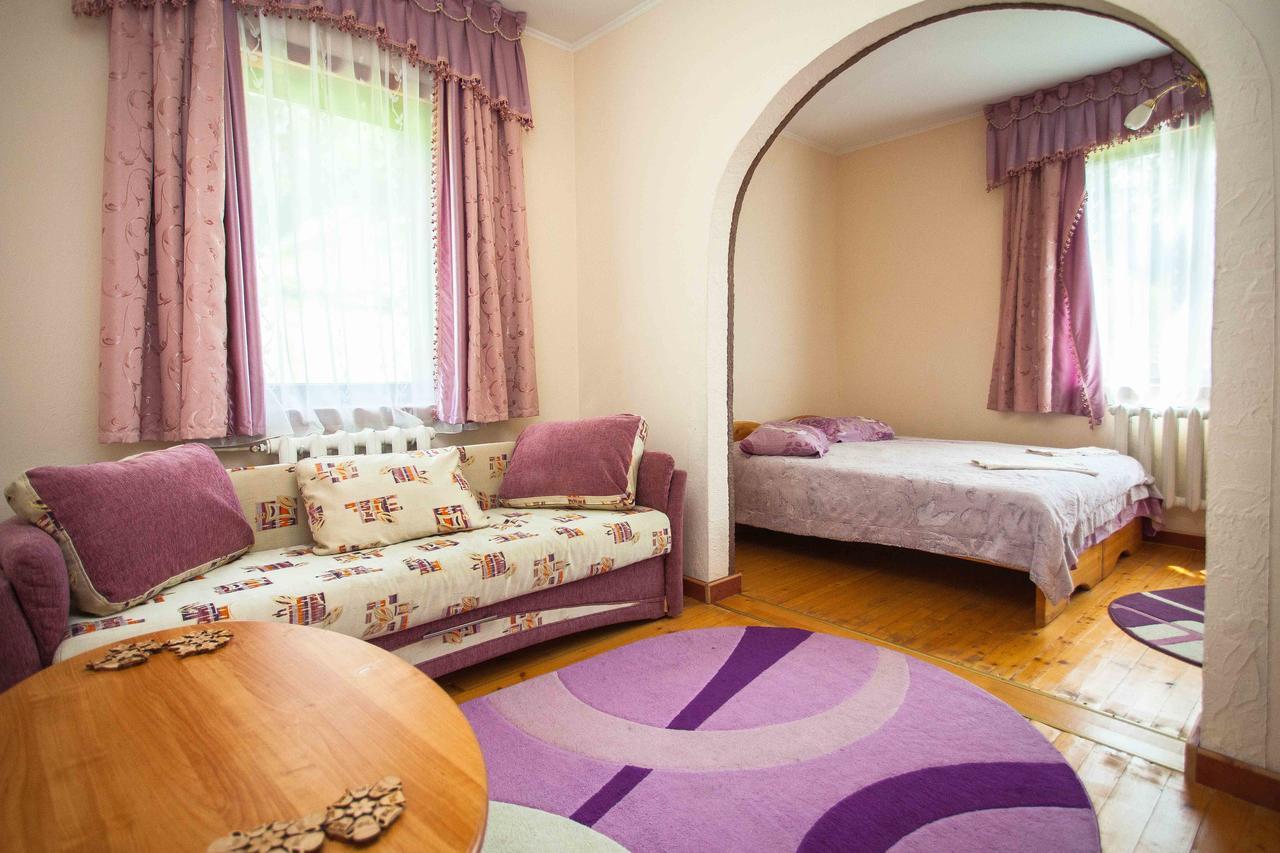 Lisoviy Zatyshok, Z Vidkrutum Litnim Baseynom Hotel Slavske Bagian luar foto